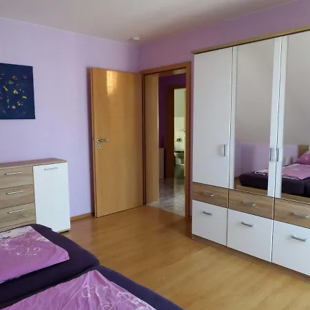 Ferienhaus Riol Am See Vakantiehuis *